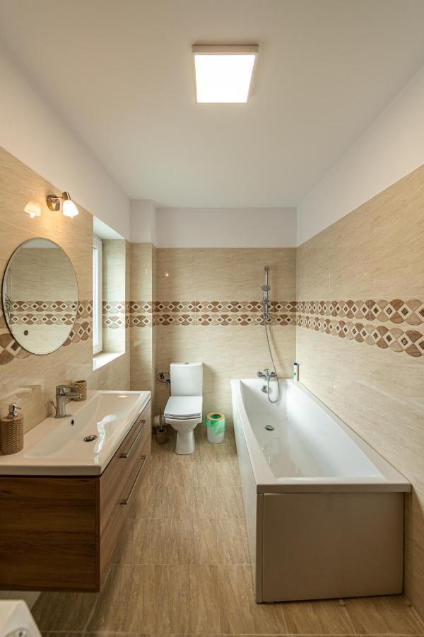 Citadel Apartament'S Rîşnov Ngoại thất bức ảnh