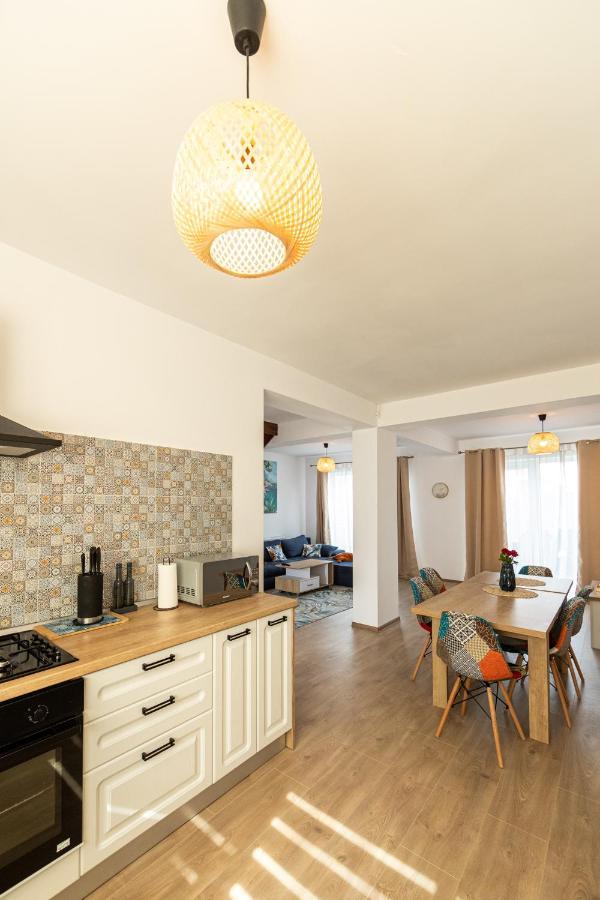 Citadel Apartament'S Rîşnov Ngoại thất bức ảnh