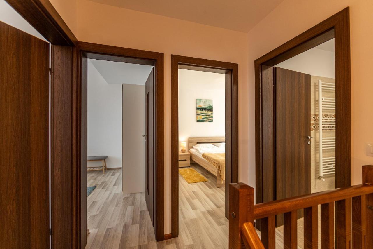 Citadel Apartament'S Rîşnov Ngoại thất bức ảnh