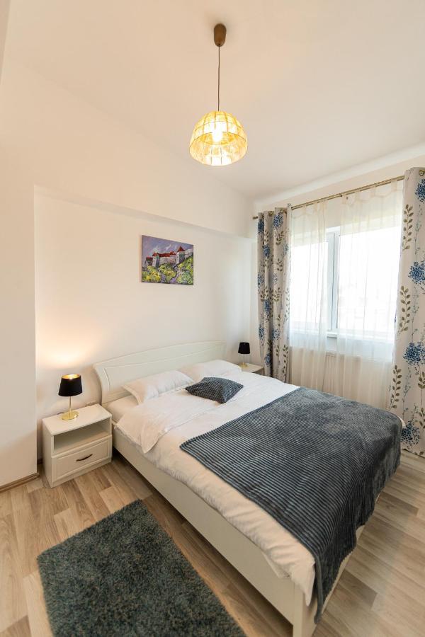 Citadel Apartament'S Rîşnov Ngoại thất bức ảnh