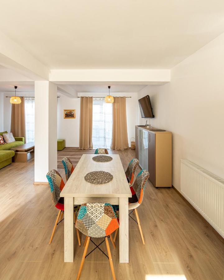 Citadel Apartament'S Rîşnov Ngoại thất bức ảnh